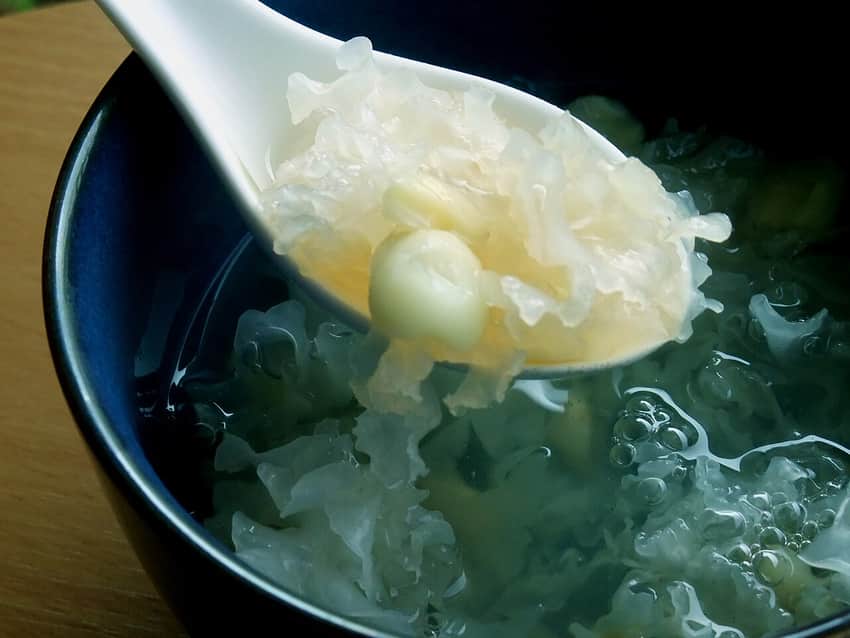Tremella dessert shown as a serving-form example