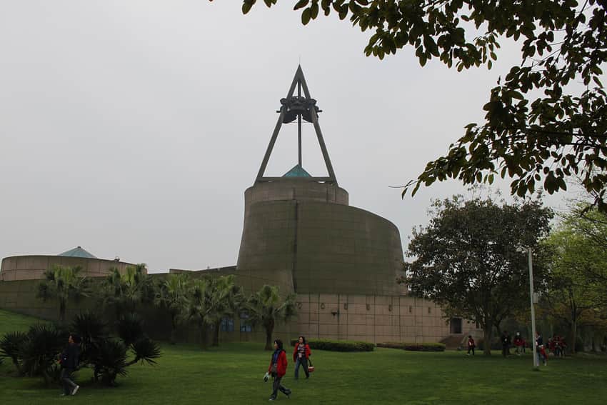 Archaeological gallery inside Sanxingdui Museum