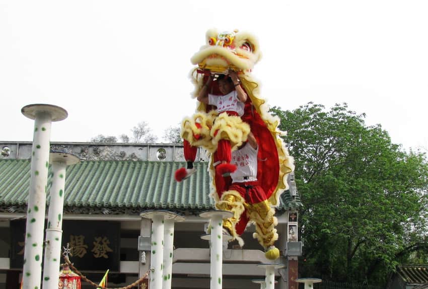 Lion-dance practice in Foshan
