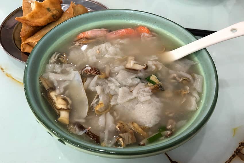2020 bowl of Fuzhou guobian paste with mixed seafood
