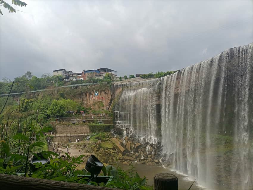Engineered broad overflow and visitor paths at Dikeng Waterfall