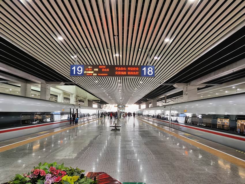 Two high-speed trains at Guangzhou South Station