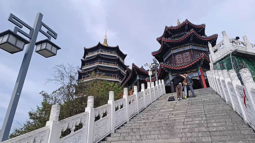 Dongshan Temple overlooking Guiyang