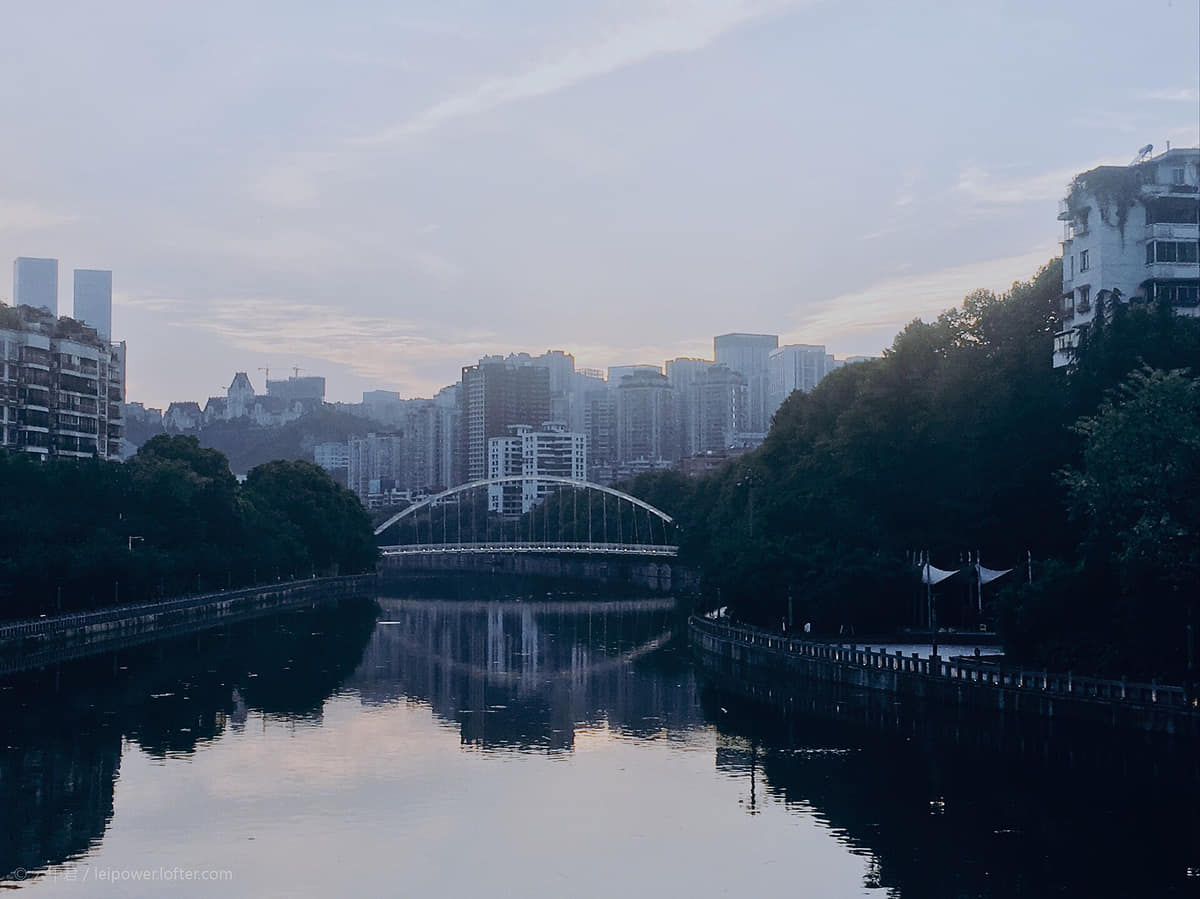 Documentary photograph for How does karst shape everyday Guiyang?