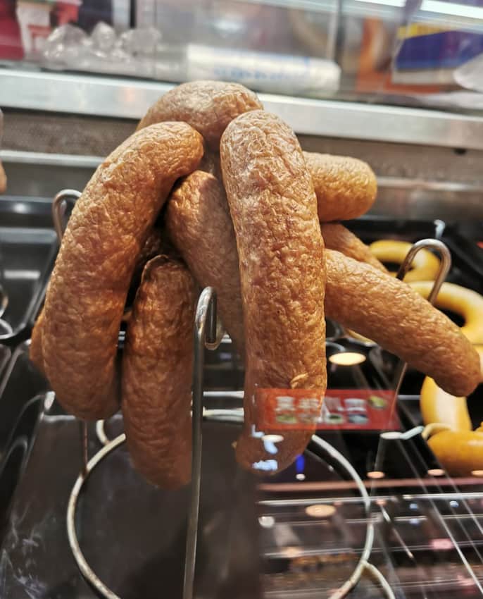 Sliced Harbin-style red sausage