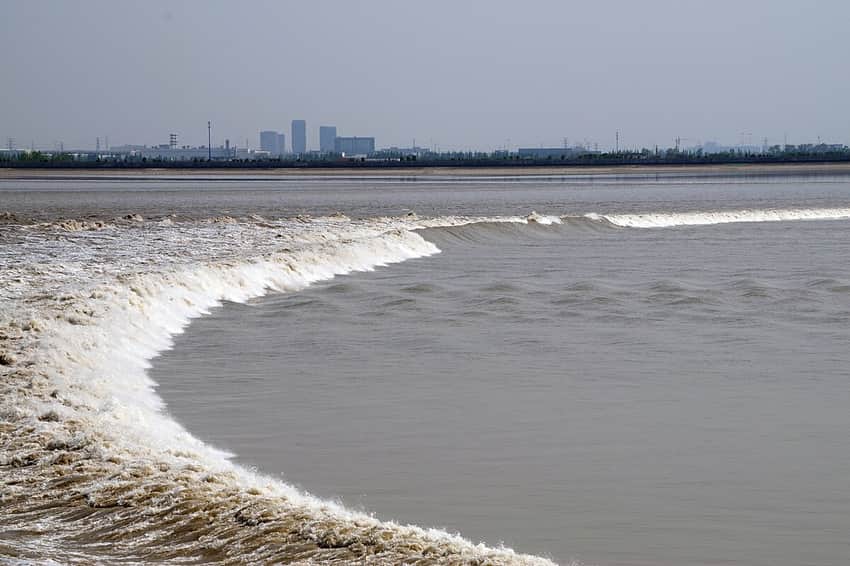 Yanguan tidal bore landscape in Jiaxing