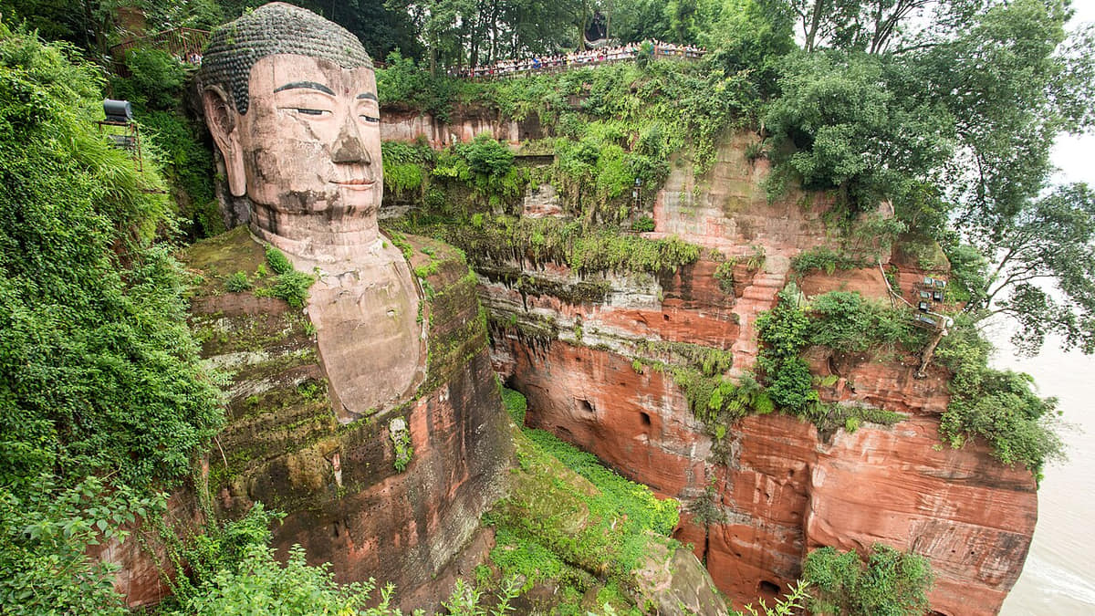 Verified documentary photograph of a landmark in Leshan
