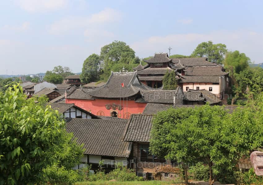 Historic street architecture in Yaoba, Hejiang County
