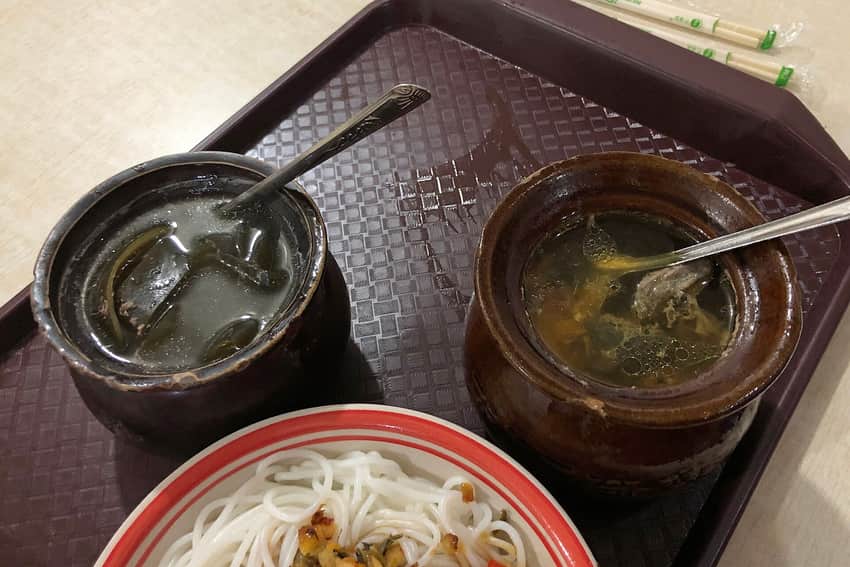 Several clay-pot soups served in Nanchang in 2019
