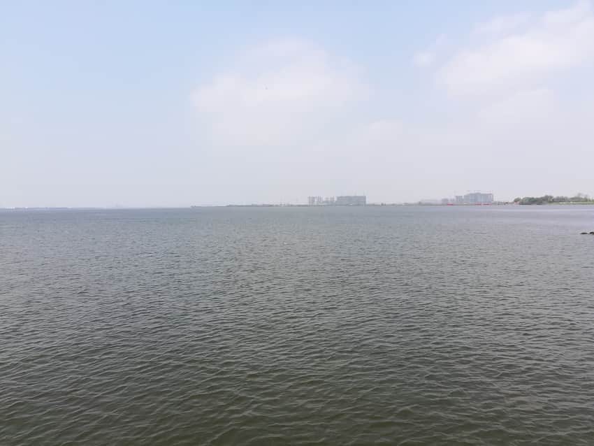 Broad landscape view across Yaohu Lake in Nanchang