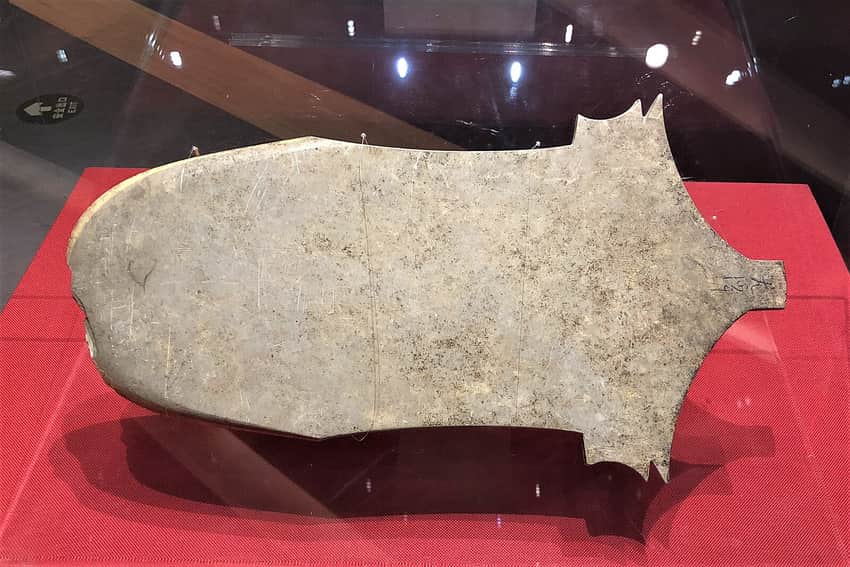 Large shouldered stone shovel displayed at Nanning Museum