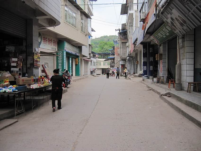 Street shops in Zizhong County