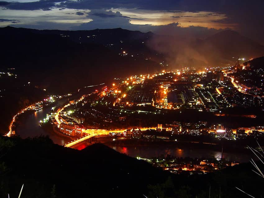 Night view of the Pangang industrial complex