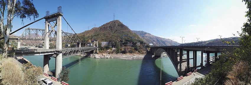 Railway and road bridges near the mouth of the Yalong River
