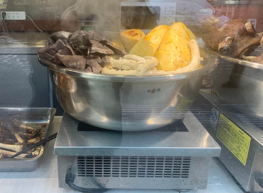 Mianfeizi and rice intestines in the Urumqi city profile