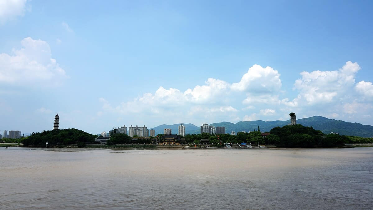 Verified documentary photograph of a landmark in Wenzhou