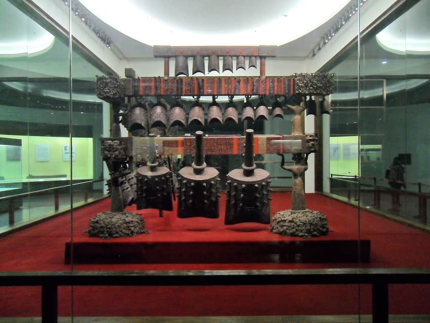 Bell set of Marquis Yi of Zeng in a museum display