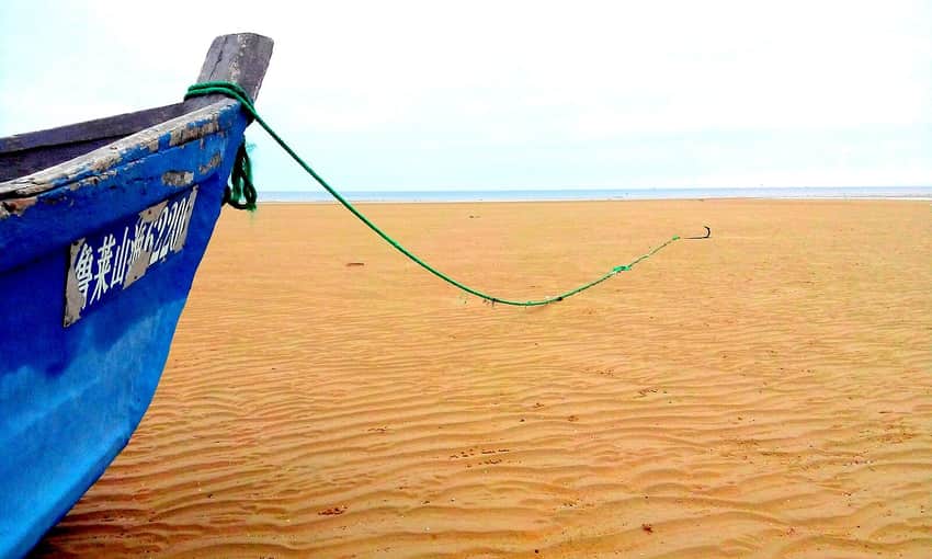 Coastal fishing work in Yantai