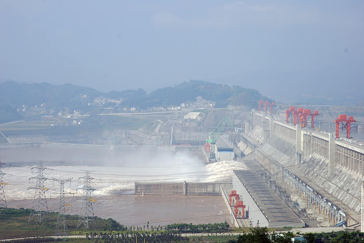 Verified documentary photograph of a landmark in Yichang