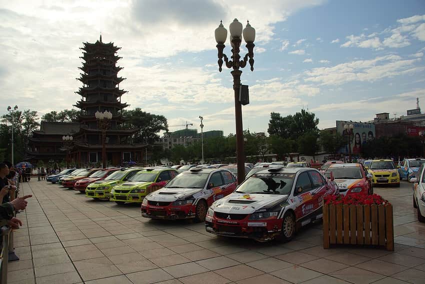 Wanshou Temple wooden pagoda and rally parc fermé in Zhangye