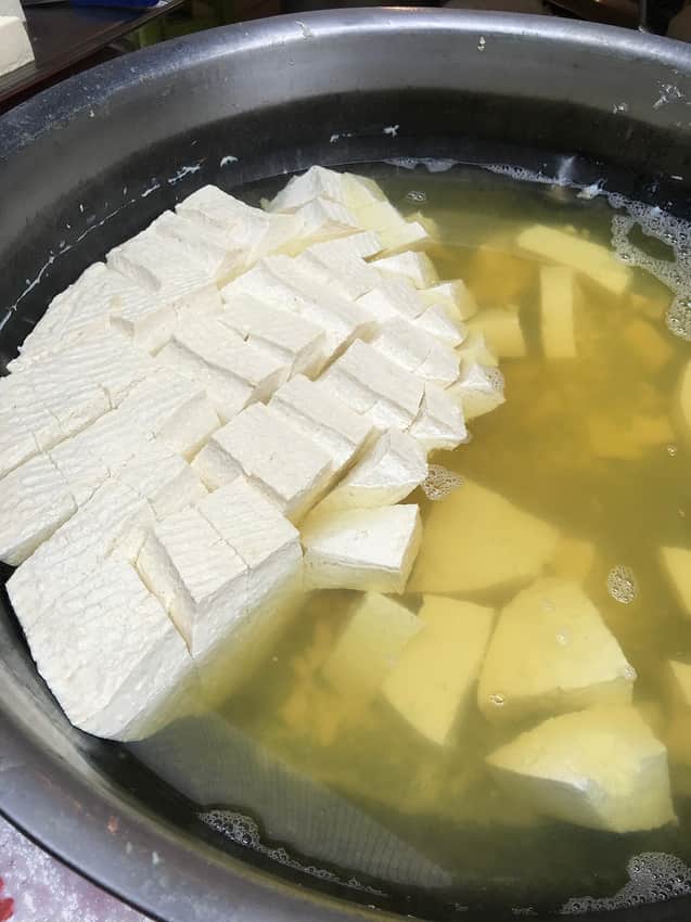 Regional reference photograph of unseasoned Sichuan douhua