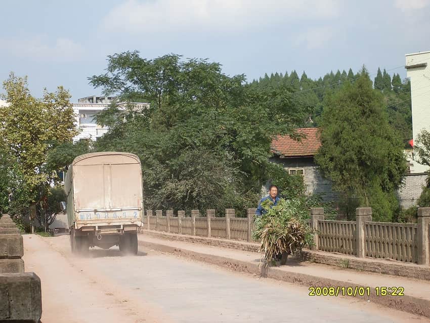 Dated view from Lezhi First Bridge