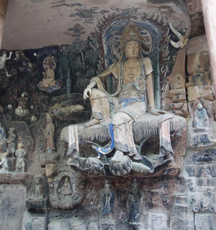 Seated crowned Guanyin detail at Pilu Cave